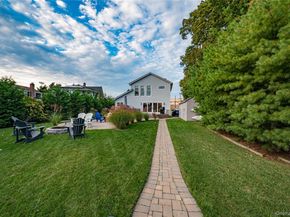 190 Academy Street, Bayport NY 11705
