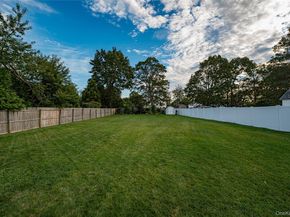 190 Academy Street, Bayport NY 11705