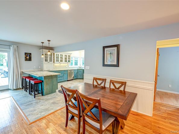 190 Academy Street, Bayport NY 11705