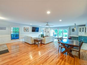 190 Academy Street, Bayport NY 11705