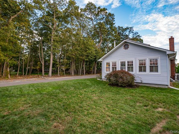 190 Academy Street, Bayport NY 11705