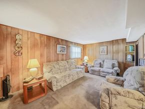 337 W 20th Street, Deer Park NY 11729