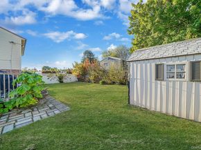 337 W 20th Street, Deer Park NY 11729