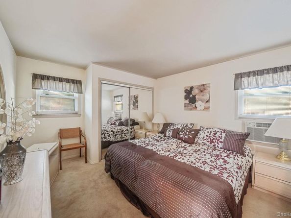 337 W 20th Street, Deer Park NY 11729