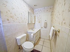 337 W 20th Street, Deer Park NY 11729
