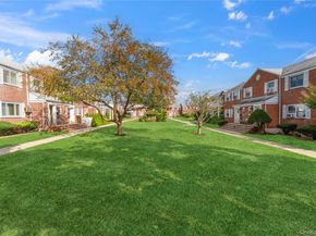 72-45 Little Neck Parkway upper, Glen Oaks NY 11004