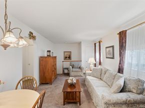 72-45 Little Neck Parkway upper, Glen Oaks NY 11004