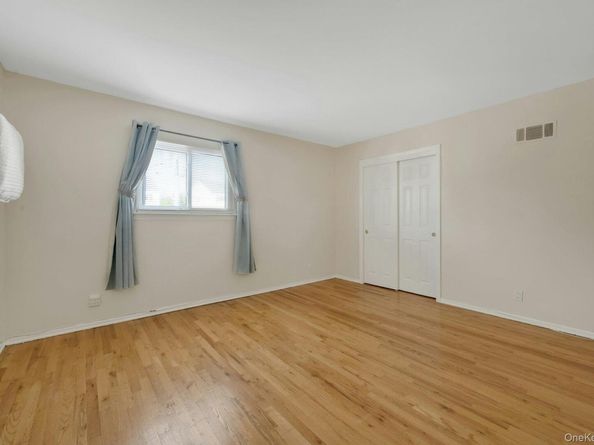 48 Elissa Lane, Yonkers NY 10710