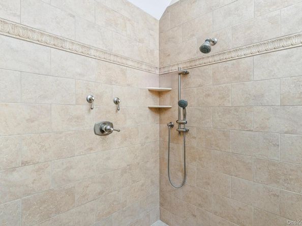 4 Martin Avenue, Shoreham NY 11786