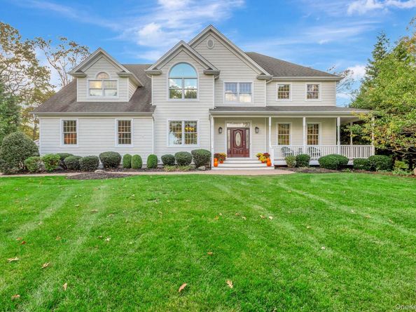 4 Martin Avenue, Shoreham NY 11786