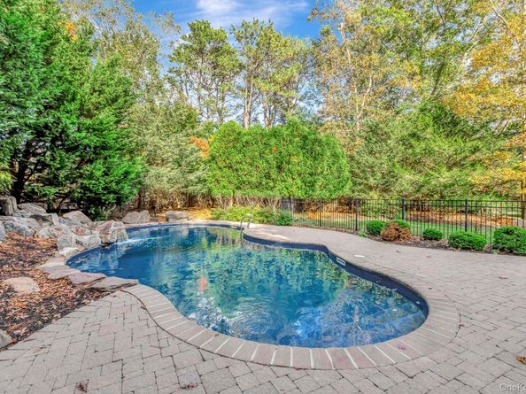 4 Martin Avenue, Shoreham NY 11786