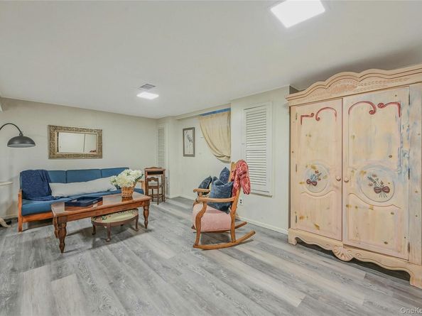 14 Genesee Drive, Commack NY 11725