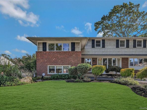 14 Genesee Drive, Commack NY 11725