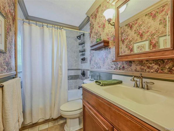 14 Genesee Drive, Commack NY 11725