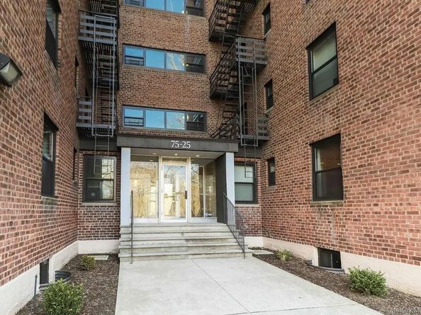 75-25 210th Street 1L, Bayside NY 11364