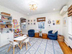 265 Raymond, Rockville Centre NY 11570
