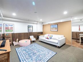 265 Raymond, Rockville Centre NY 11570