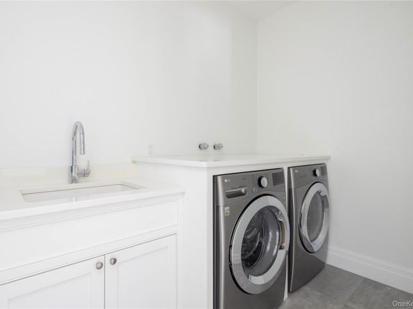 100 Griffing Avenue, Westhampton Beach NY 11978