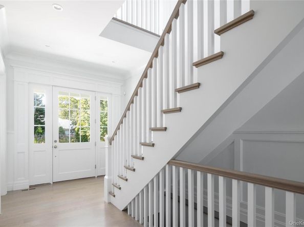 100 Griffing Avenue, Westhampton Beach NY 11978