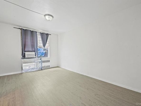 141-05 Northern Boulevard 7G, Flushing NY 11354