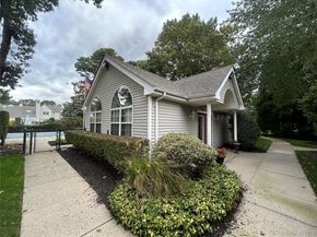 77 Mystic Circle, Bay Shore NY 11706