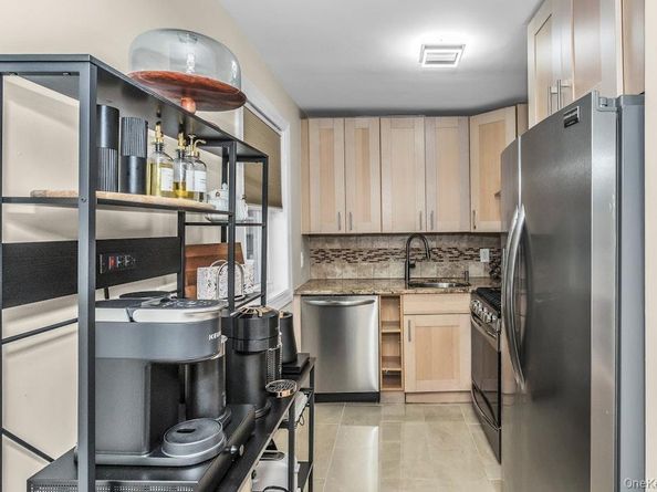 224-01 Kingsbury Avenue 2, Oakland Gardens NY 11364