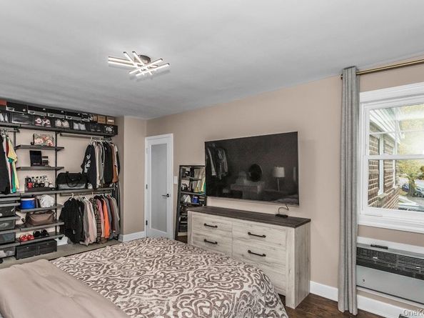 224-01 Kingsbury Avenue 2, Oakland Gardens NY 11364