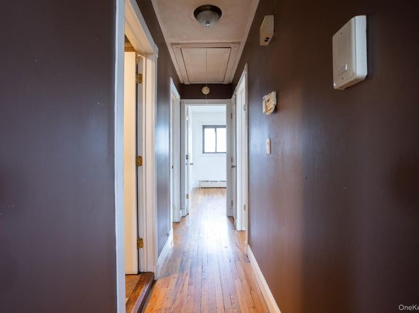 557 N Kings Avenue, Lindenhurst NY 11757