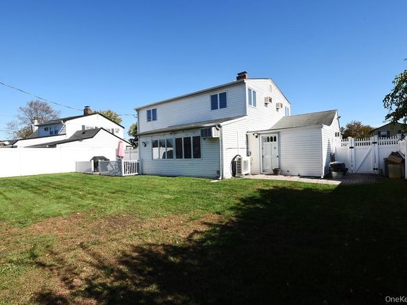 444 Division Avenue, Hicksville NY 11801