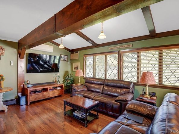 444 Division Avenue, Hicksville NY 11801