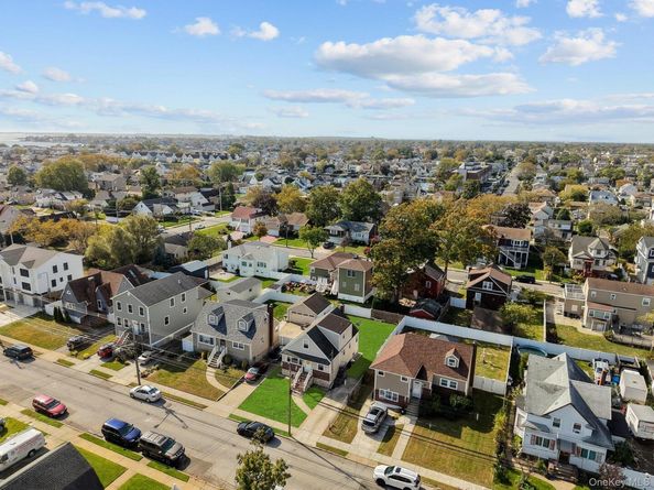310 Miller Avenue, Freeport NY 11520