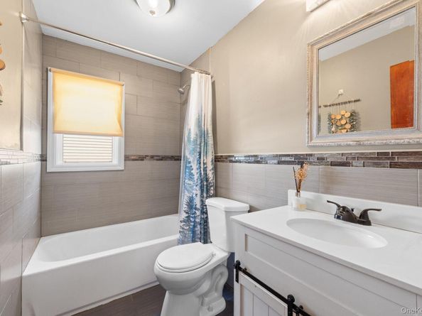 310 Miller Avenue, Freeport NY 11520