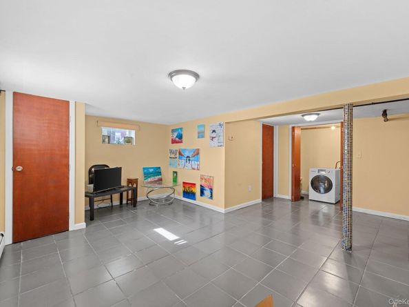 310 Miller Avenue, Freeport NY 11520