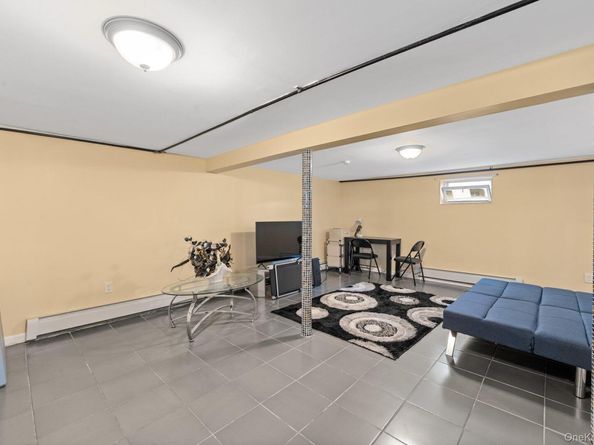 310 Miller Avenue, Freeport NY 11520