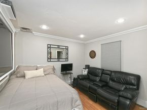 10 Burnham Lane, Dix Hills NY 11746
