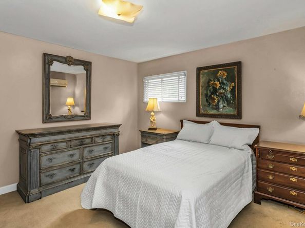 17 Church Street, Locust Valley NY 11560