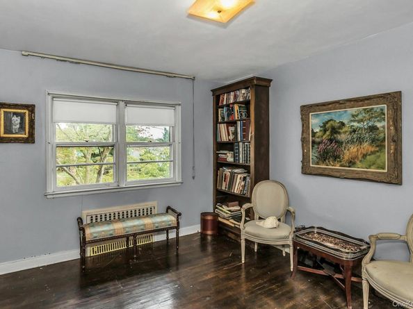 17 Church Street, Locust Valley NY 11560