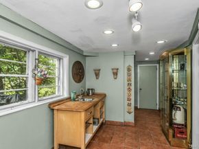 17 Church Street, Locust Valley NY 11560