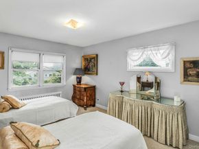 17 Church Street, Locust Valley NY 11560