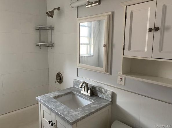 73-18 260th Street B1, Glen Oaks NY 11004