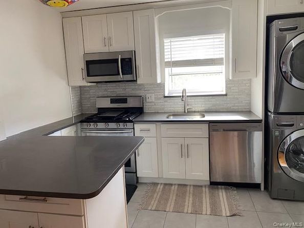 73-18 260th Street B1, Glen Oaks NY 11004