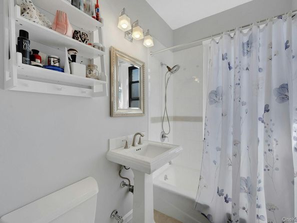 180 Garth Road 6E, Scarsdale NY 10583