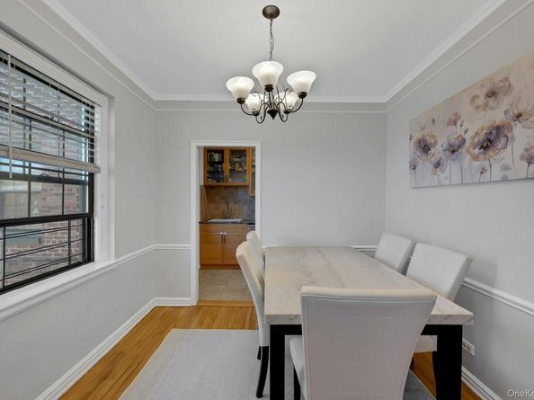 180 Garth Road 6E, Scarsdale NY 10583