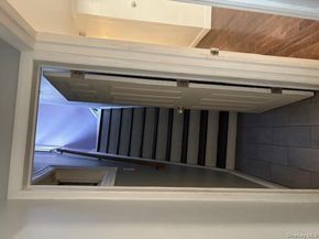 21511 111th Road, Queens Village NY 11429