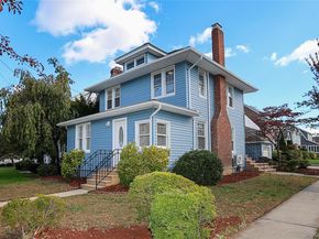 115 N Corona Avenue, Valley Stream NY 11580