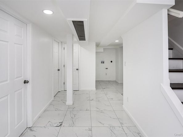 115 N Corona Avenue, Valley Stream NY 11580