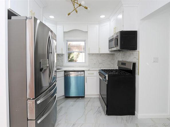 115 N Corona Avenue, Valley Stream NY 11580