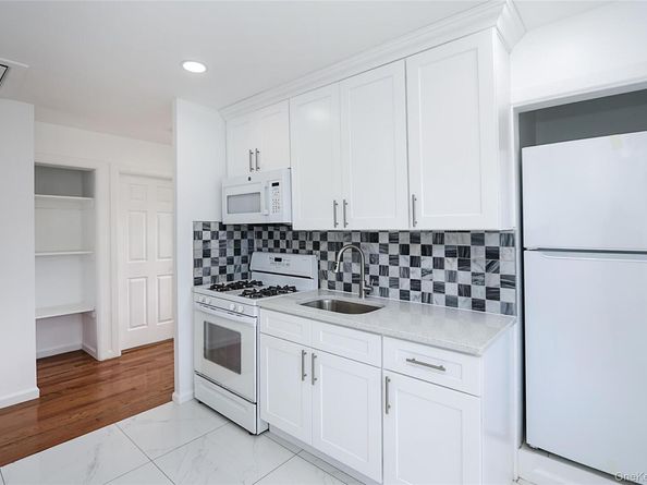 115 N Corona Avenue, Valley Stream NY 11580