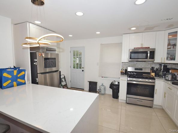 16414 81st Avenue, Jamaica Hills NY 11432