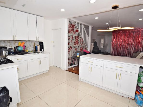 16414 81st Avenue, Jamaica Hills NY 11432